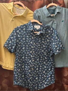 Banana Republic Polos and Blue Printed Short-Sleeve Penguin Button-Down Shirt